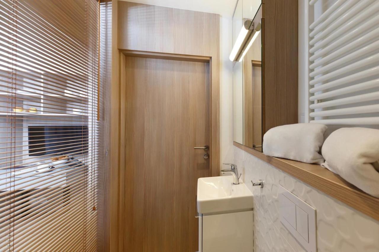 Good Wolska Residence Warsaw Exterior photo